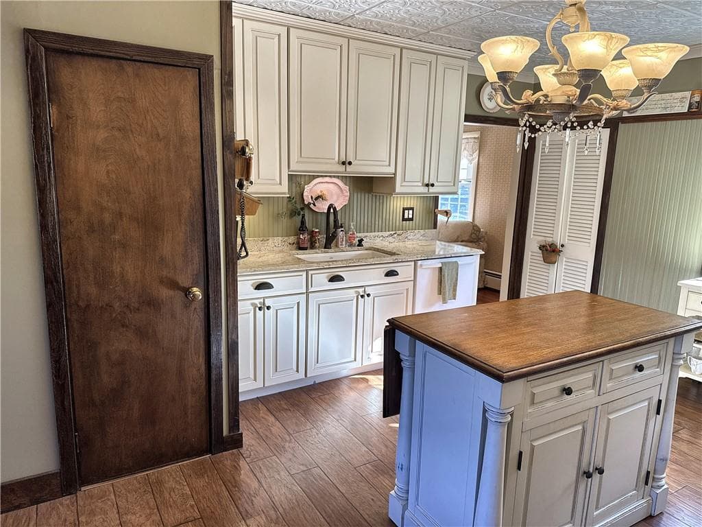 Single Family Residence at 1502 Mendon Road, Woonsocket, photo 14 of 32