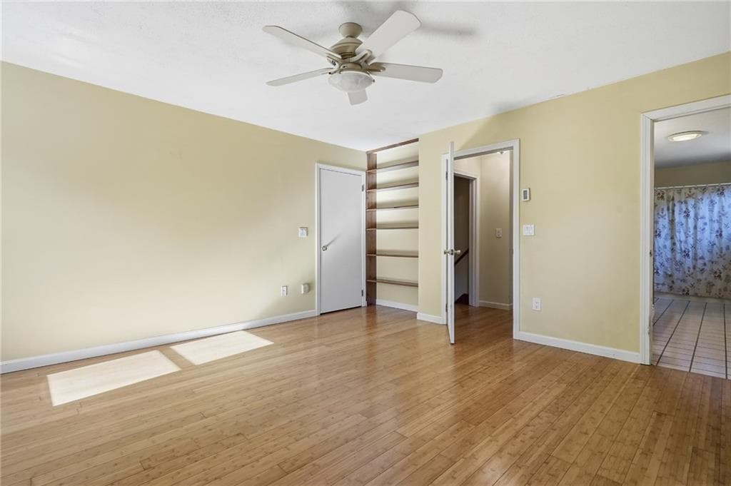 Single Family Residence at 2 Surrey Drive, Westerly, photo 22 of 36