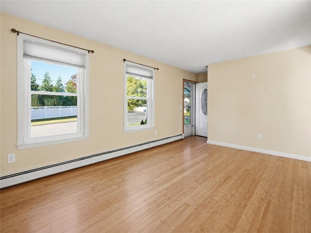 Single Family Residence at 2 Surrey Drive, Westerly, photo 5 of 36