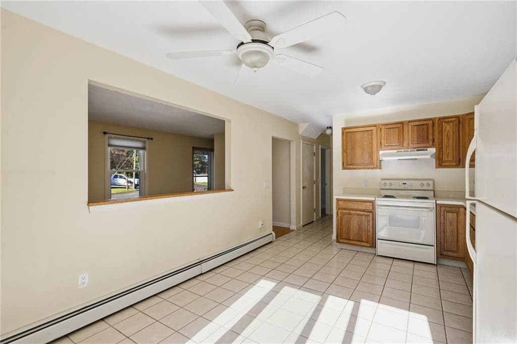 Single Family Residence at 2 Surrey Drive, Westerly, photo 9 of 36