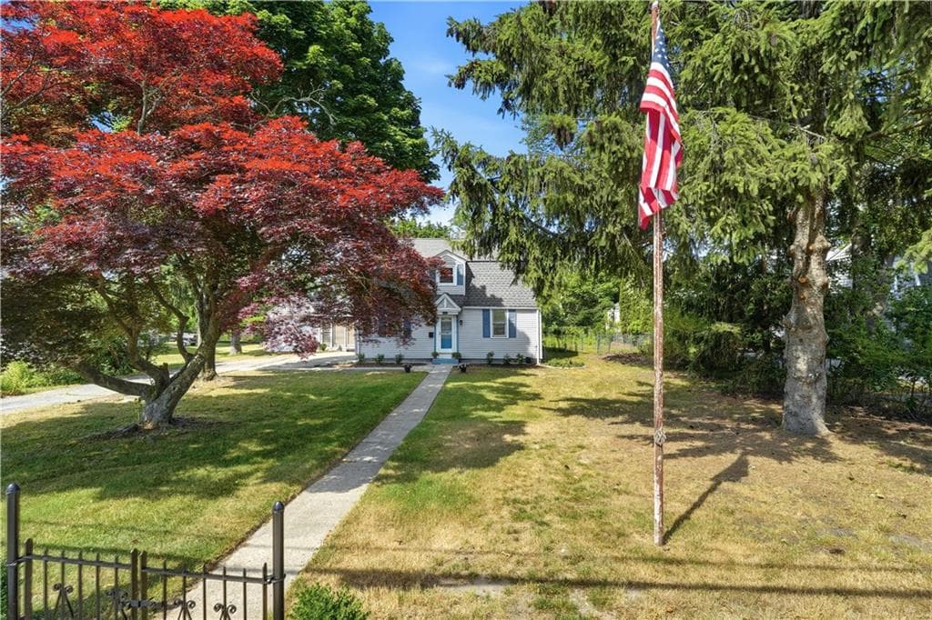 Single Family Residence at 512 Woonasquatucket Avenue, North Providence, photo 35 of 46