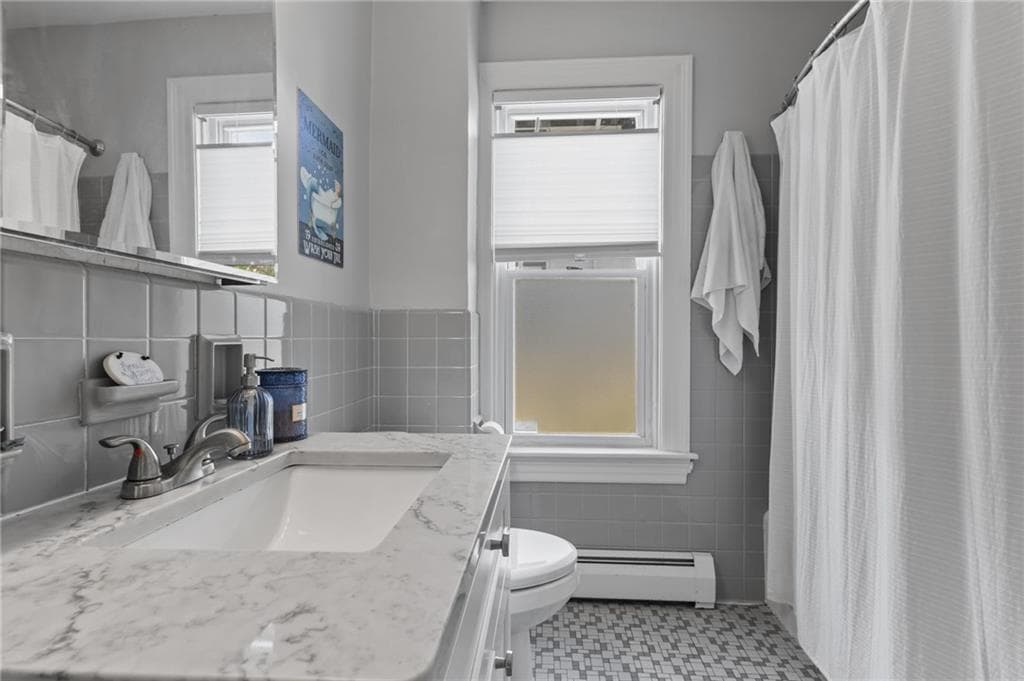 Multi Family at 130 elmgrove Avenue, Providence, photo 24 of 42