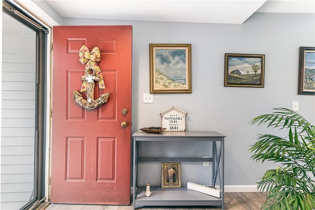 Condominium at 18 Acorn Court UNIT F2, South Kingstown, photo 4 of 33