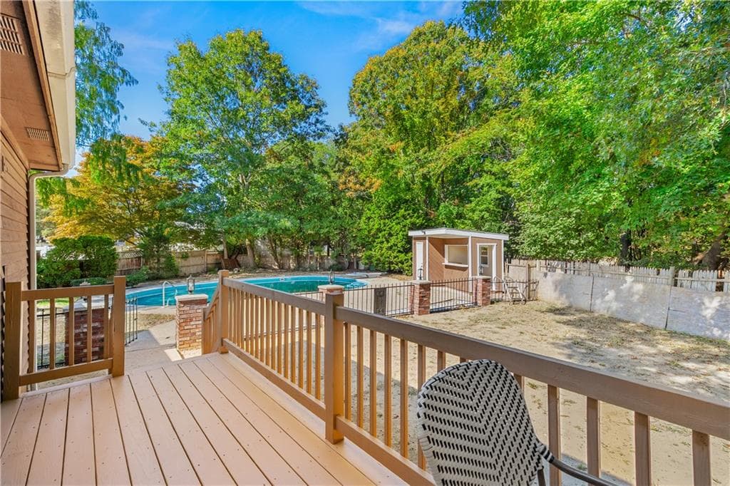 Single Family Residence at 327 Shamrock Drive, Warwick, photo 26 of 29