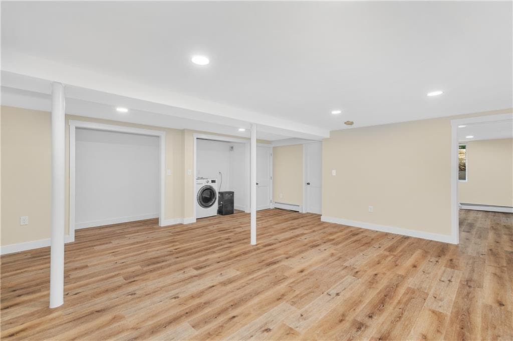 Single Family Residence at 327 Shamrock Drive, Warwick, photo 20 of 29