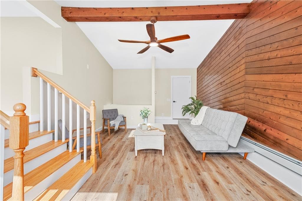 Single Family Residence at 327 Shamrock Drive, Warwick, photo 10 of 29