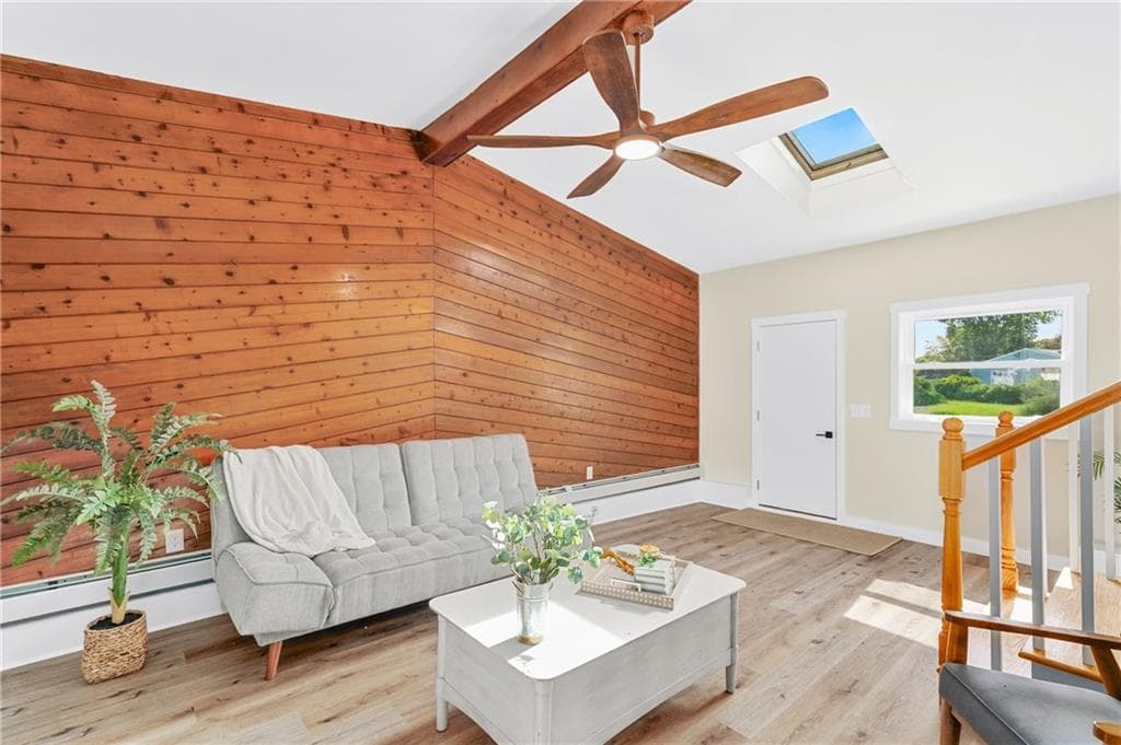 Single Family Residence at 327 Shamrock Drive, Warwick, photo 11 of 29