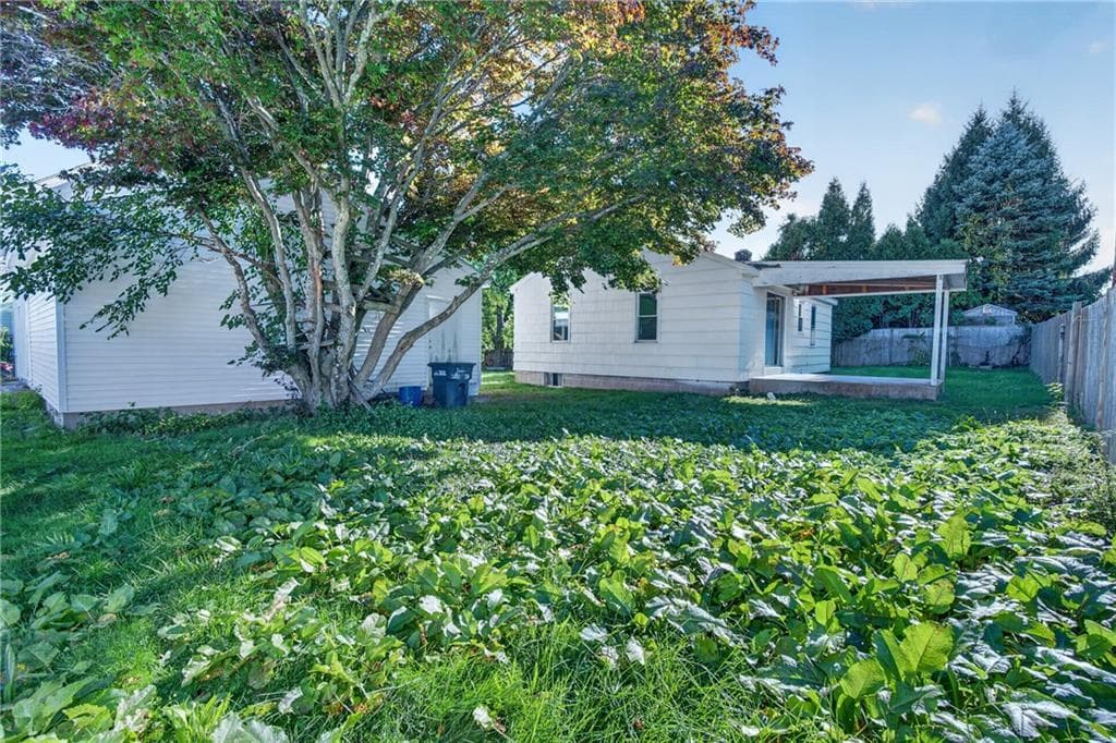 Single Family Residence at 7 BELVEDERE Street, Johnston, photo 9 of 29