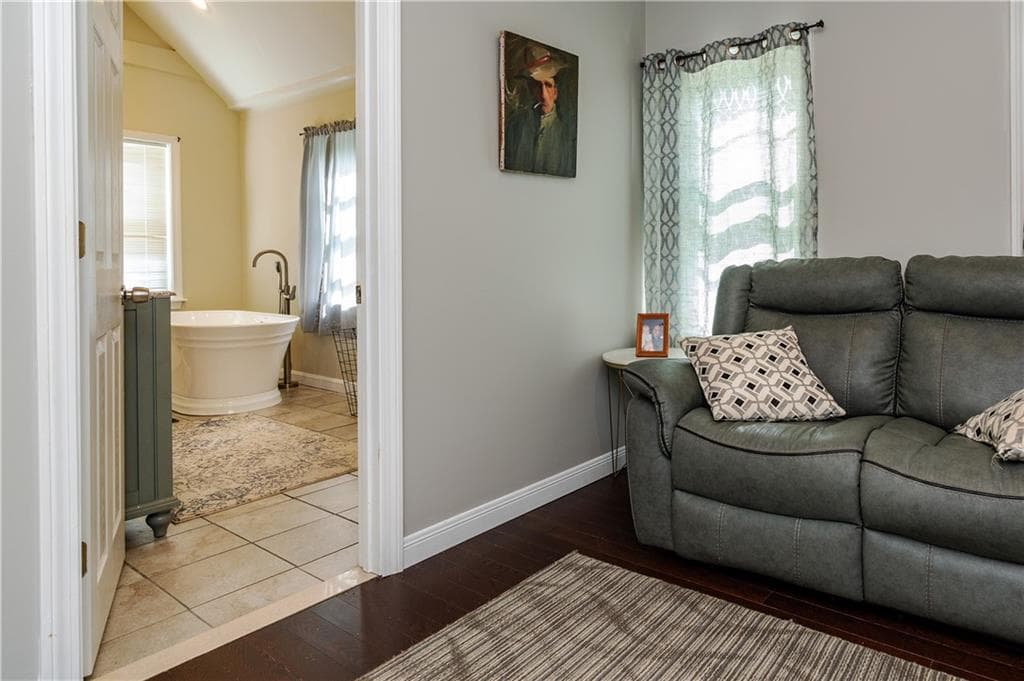 Single Family Residence at 925 Cedar Swamp Road, Warwick, photo 22 of 37