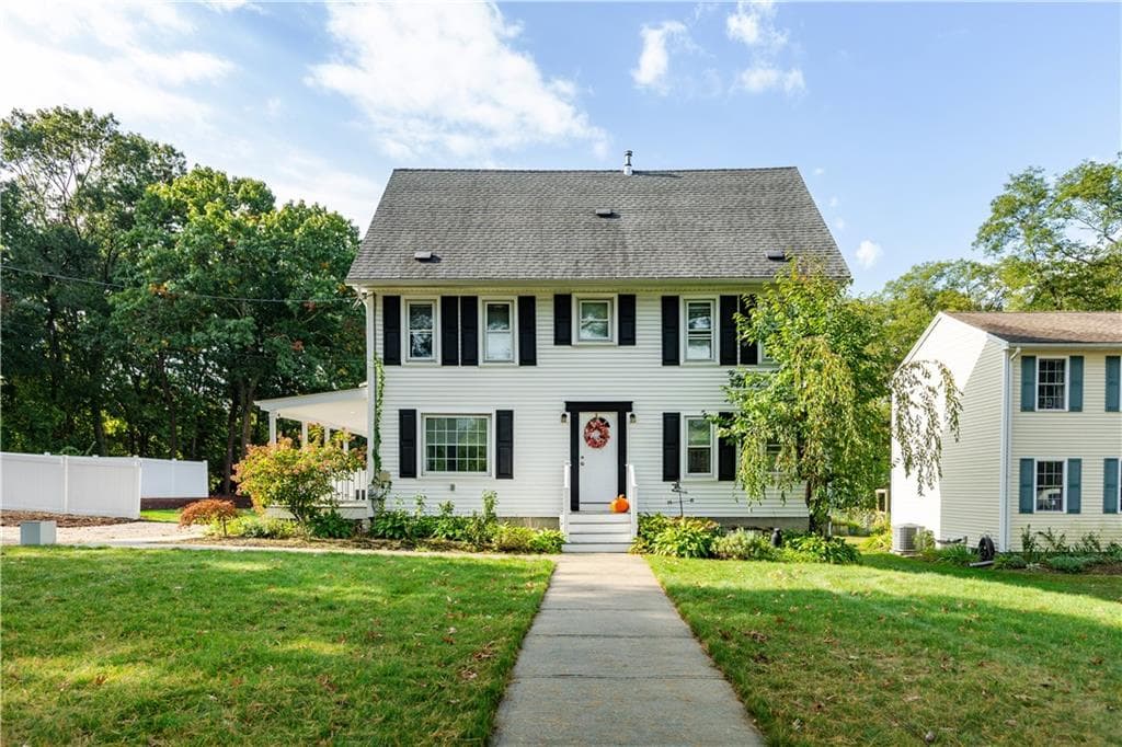 925 Cedar Swamp Road