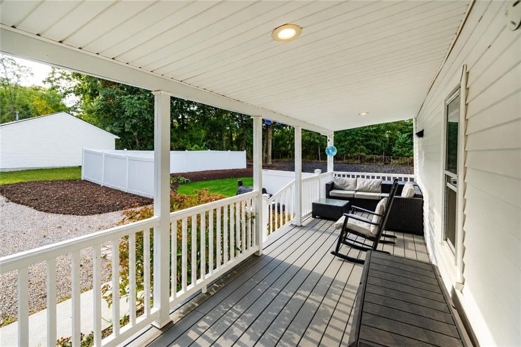 Single Family Residence at 925 Cedar Swamp Road, Warwick, photo 4 of 37