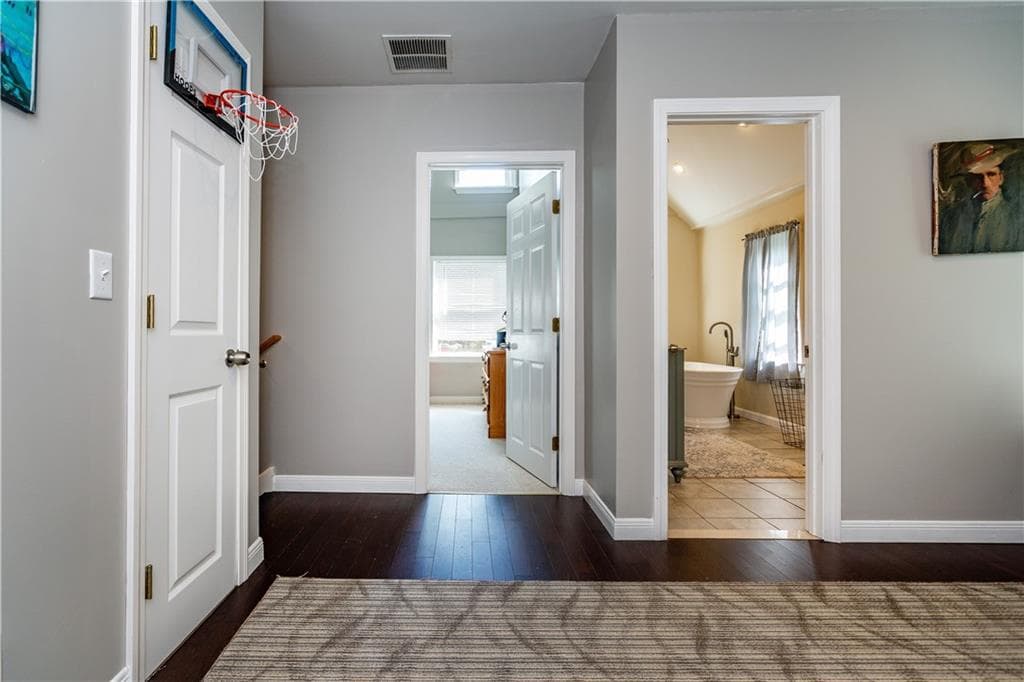 Single Family Residence at 925 Cedar Swamp Road, Warwick, photo 21 of 37