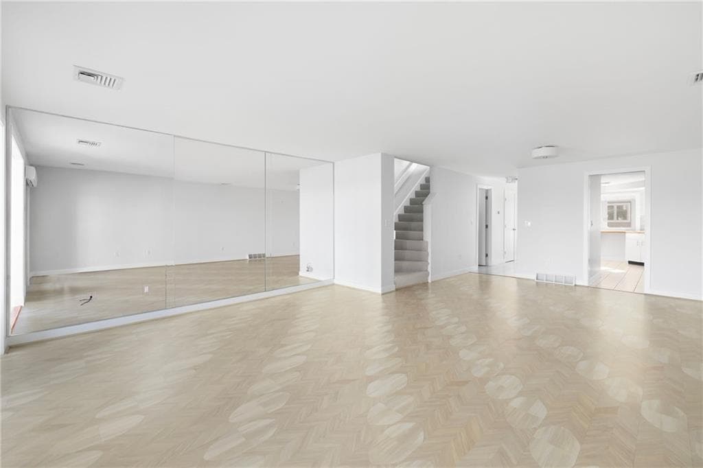Condominium at 9 Poppasquash Road, Bristol, photo 13 of 49