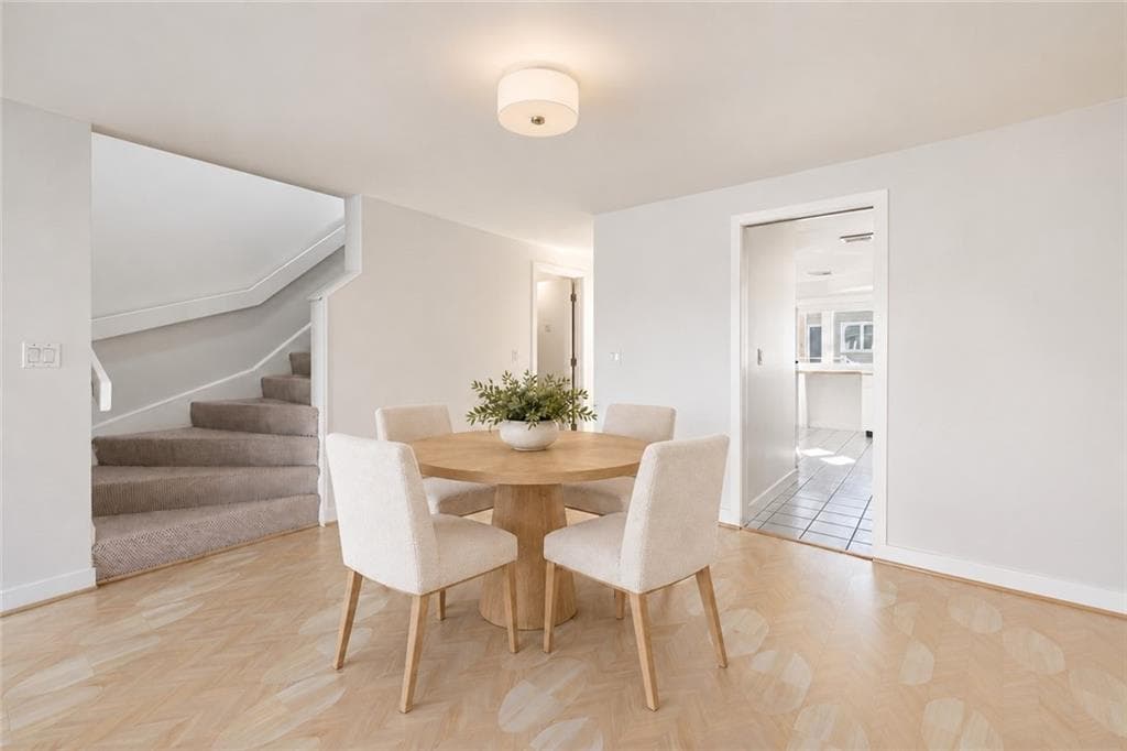 Condominium at 9 Poppasquash Road, Bristol, photo 16 of 49