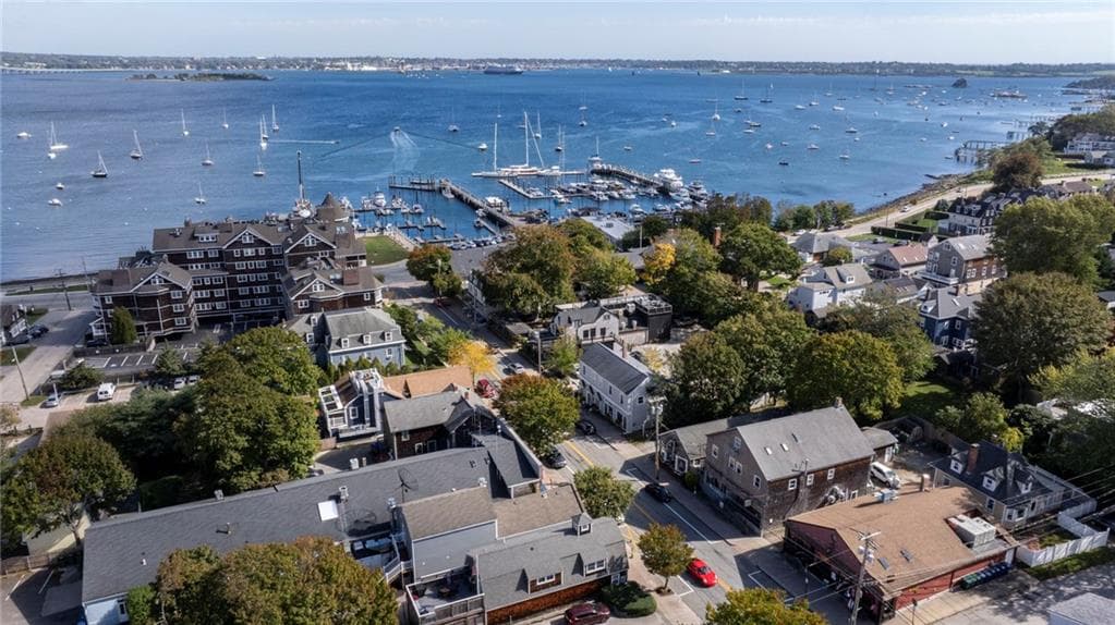 Commercial at 19 Narragansett Avenue, Jamestown, photo 6 of 26