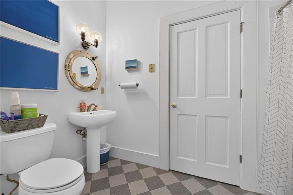 Commercial at 19 Narragansett Avenue, Jamestown, photo 24 of 26