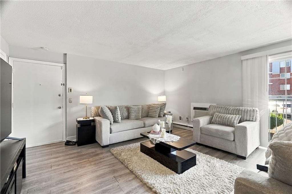 Condominium at 300 Smithfield Road UNIT 1-5, North Providence, photo 9 of 20