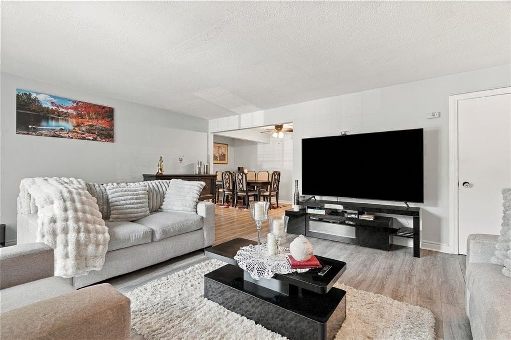 Condominium at 300 Smithfield Road UNIT 1-5, North Providence, photo 4 of 20