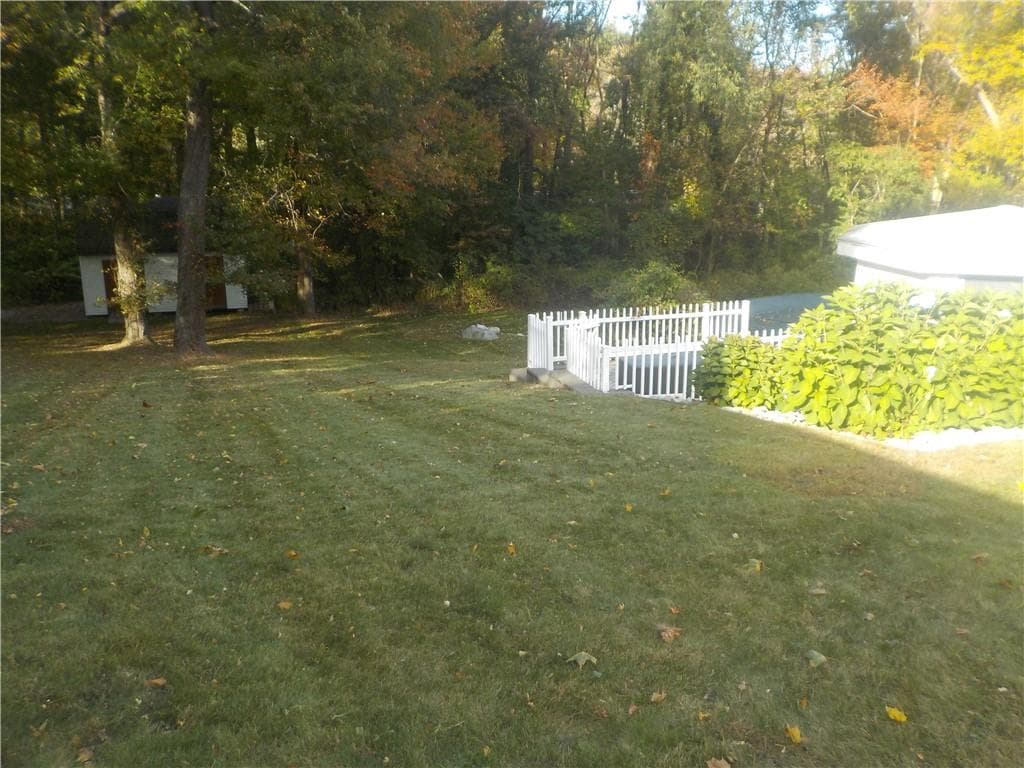 Single Family Residence at 19 Old Pound Hill Road, North Smithfield, photo 7 of 25