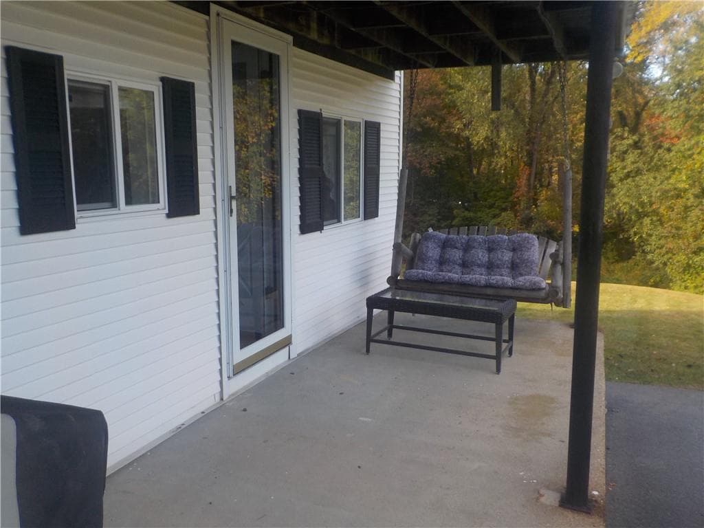 Single Family Residence at 19 Old Pound Hill Road, North Smithfield, photo 8 of 25