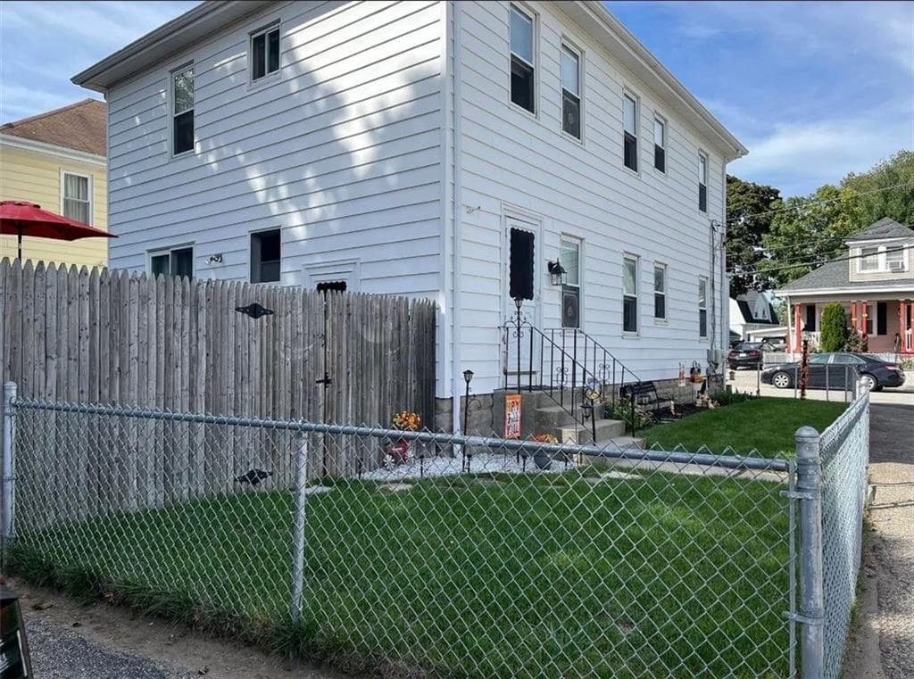 Multi Family at 65 67 Darlingdale Avenue, Pawtucket, photo 2 of 34