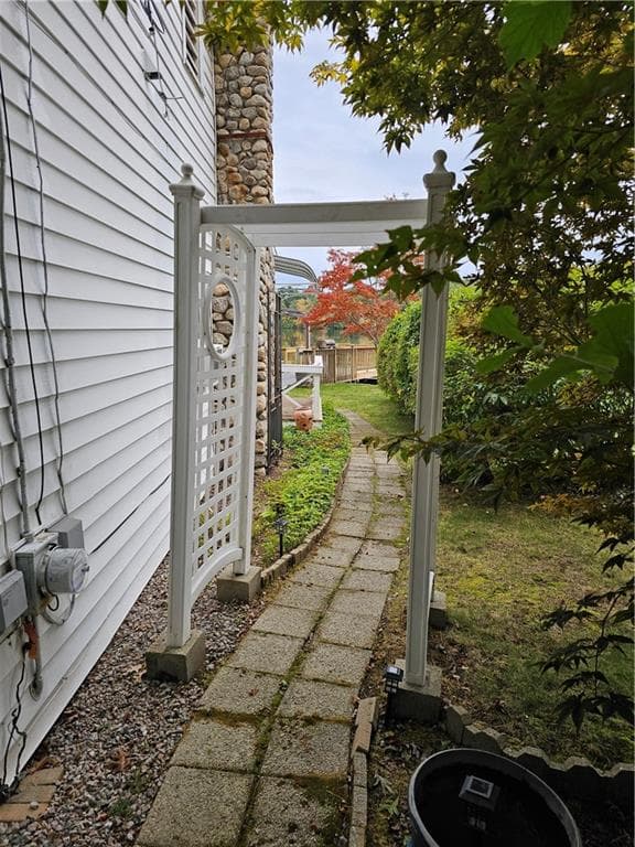 Single Family Residence at 260 C Mishnock Road, West Greenwich, photo 17 of 24