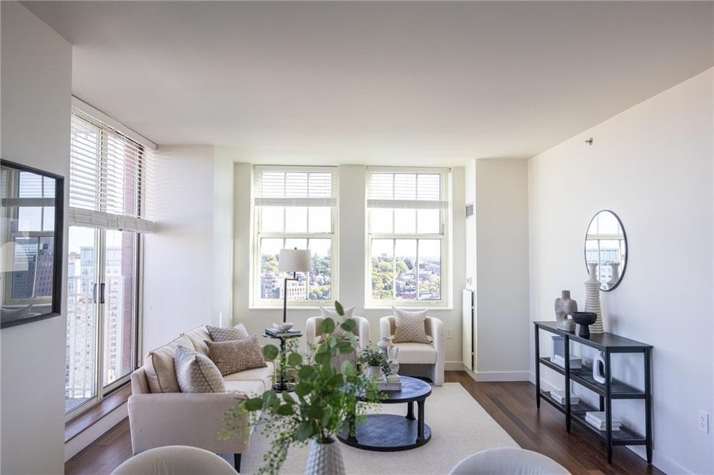 Condominium at 1 West Exchange Street UNIT 2504, Providence, photo 2 of 25
