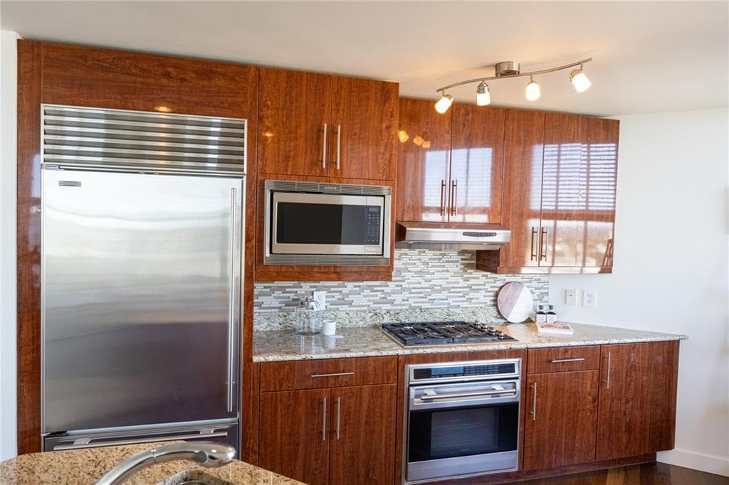 Condominium at 1 West Exchange Street UNIT 2504, Providence, photo 8 of 25