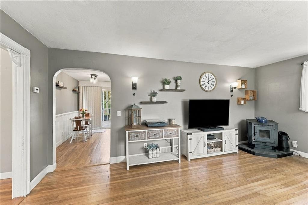 Single Family Residence at 458 Field Hill Road, Scituate, photo 6 of 22