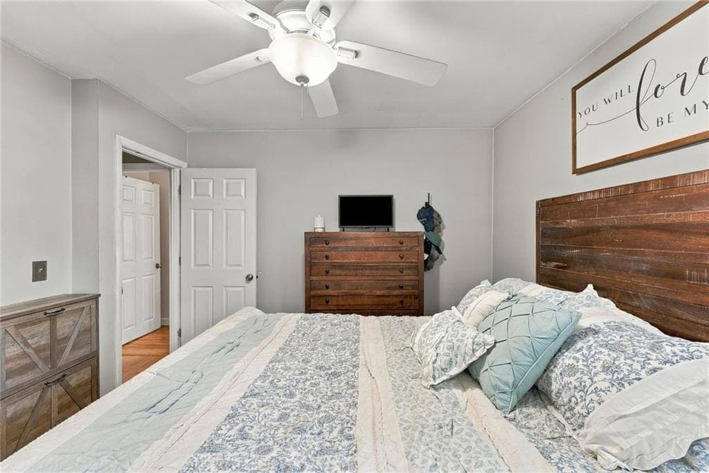 Single Family Residence at 458 Field Hill Road, Scituate, photo 16 of 22