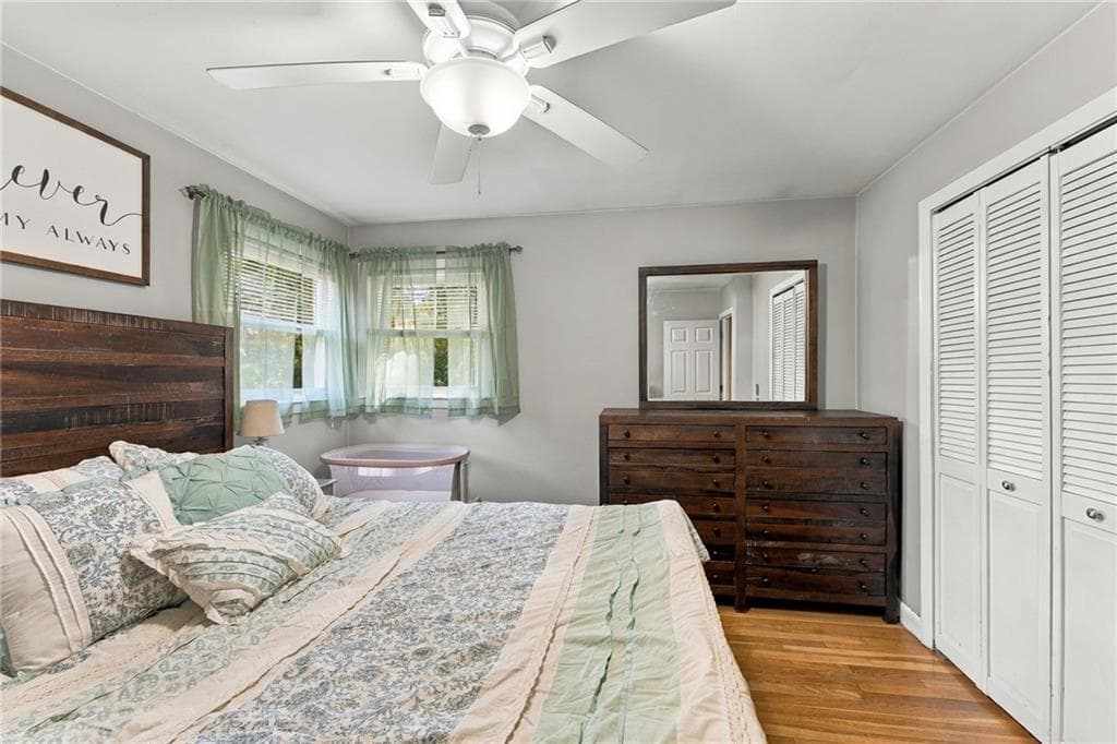 Single Family Residence at 458 Field Hill Road, Scituate, photo 14 of 22
