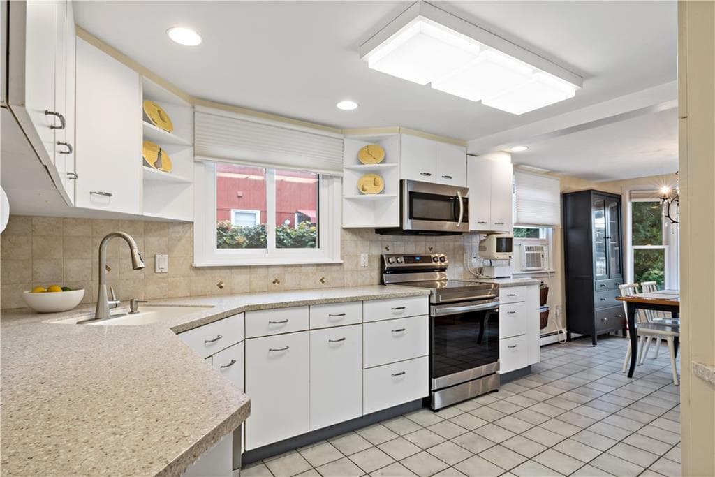 Single Family Residence at 77 Cliff Drive, Bristol, photo 21 of 45