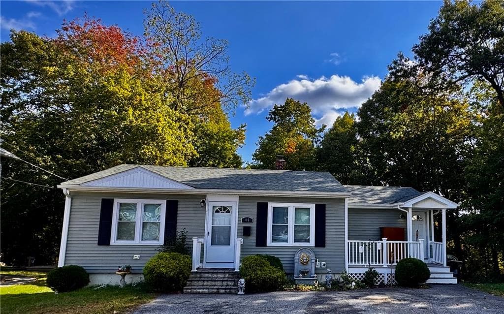 40 Riverdale Avenue
