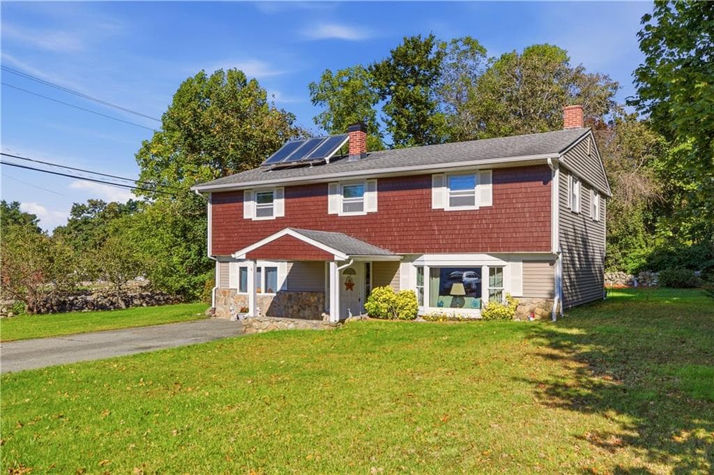 Single Family Residence at 4 Saxony Avenue, Tiverton, photo 3 of 46