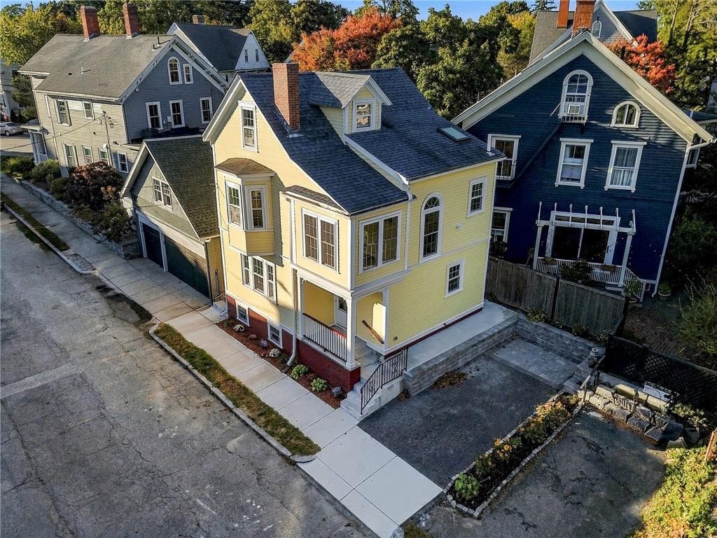 Single Family Residence at 20 Nisbet Street, Providence, photo 4 of 43