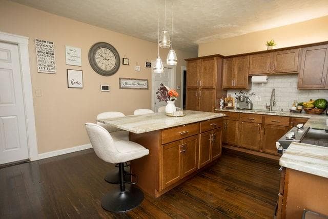 Single Family Residence at 94 Ortoleva Drive, Providence, photo 7 of 28