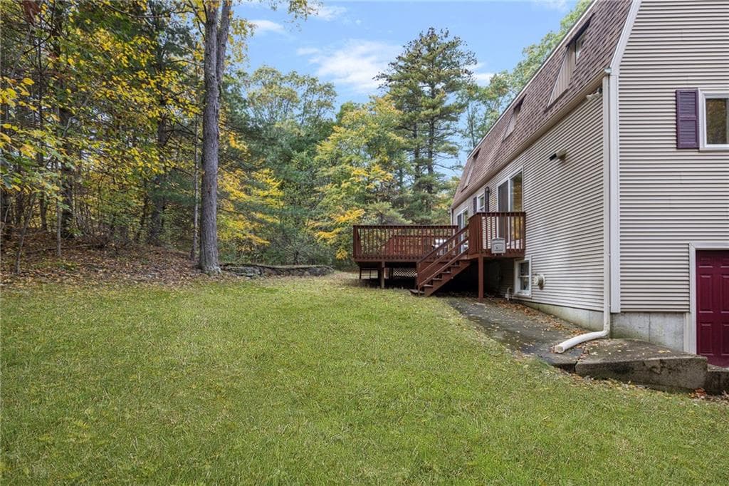 Single Family Residence at 128 Swan Road, Smithfield, photo 33 of 39