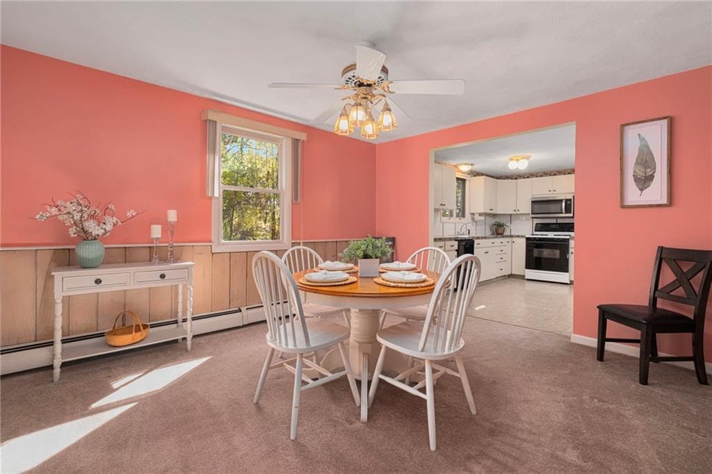 Single Family Residence at 128 Swan Road, Smithfield, photo 4 of 39