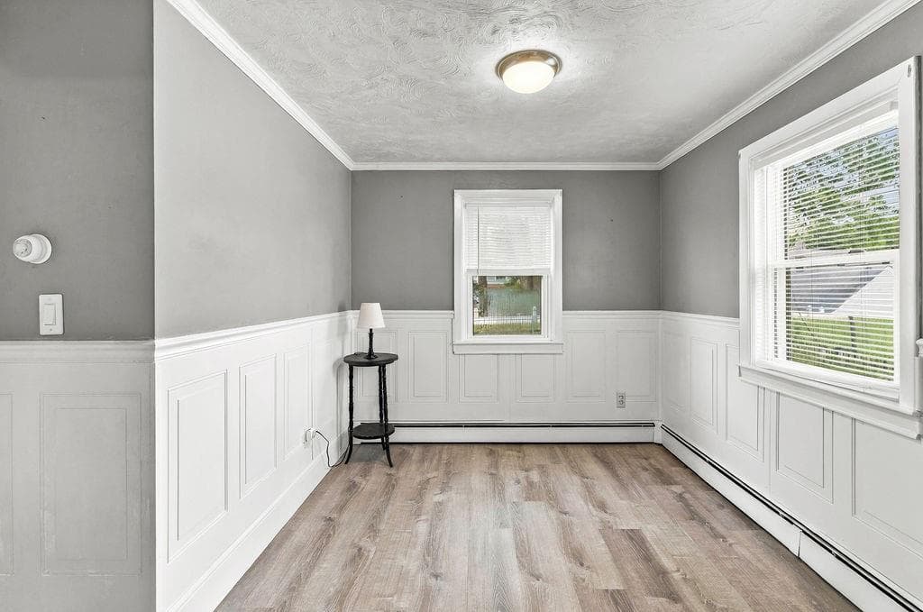 Single Family Residence at 54 Royland Road, Warwick, photo 6 of 23