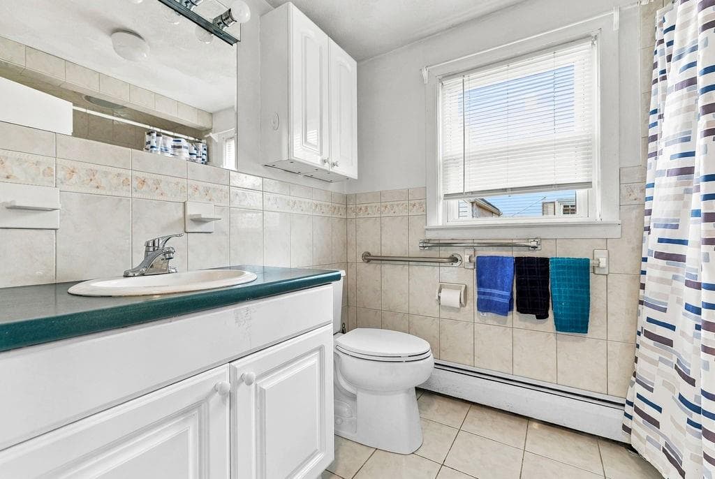 Single Family Residence at 54 Royland Road, Warwick, photo 5 of 23