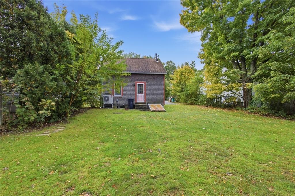 Single Family Residence at 229 Samuel Gorton Avenue, Warwick, photo 15 of 16
