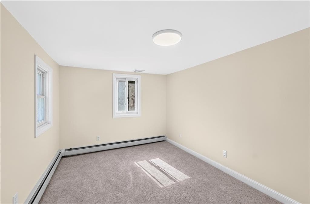 Single Family Residence at 291 Groveland Avenue, Warwick, photo 26 of 50