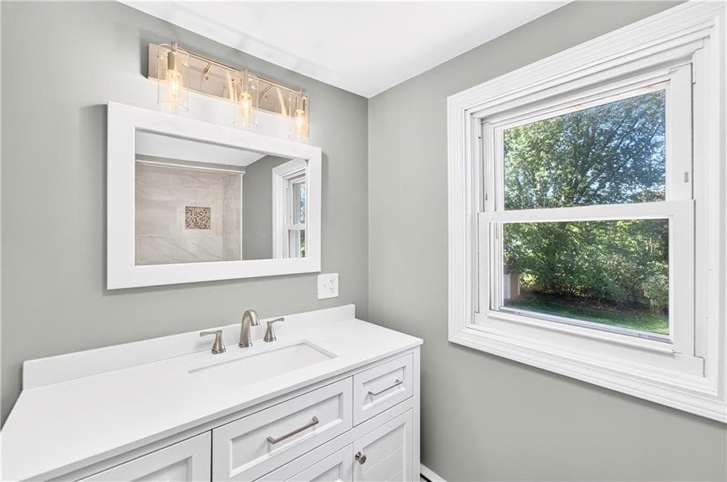 Single Family Residence at 291 Groveland Avenue, Warwick, photo 28 of 50