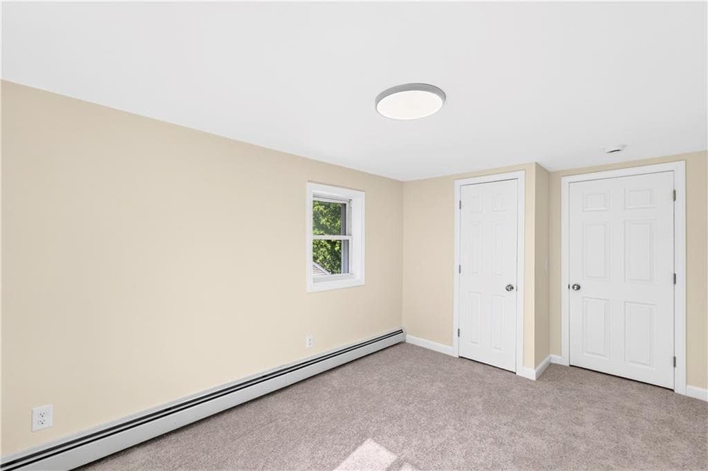 Single Family Residence at 291 Groveland Avenue, Warwick, photo 19 of 50