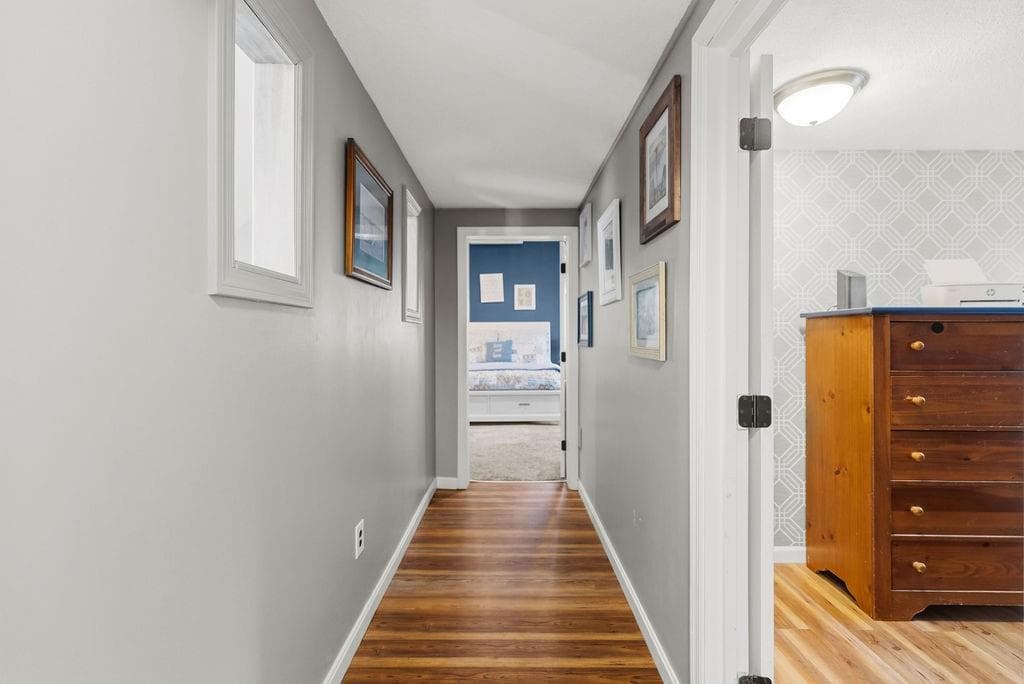 Single Family Residence at 22 King Phillip Street, Portsmouth, photo 20 of 40