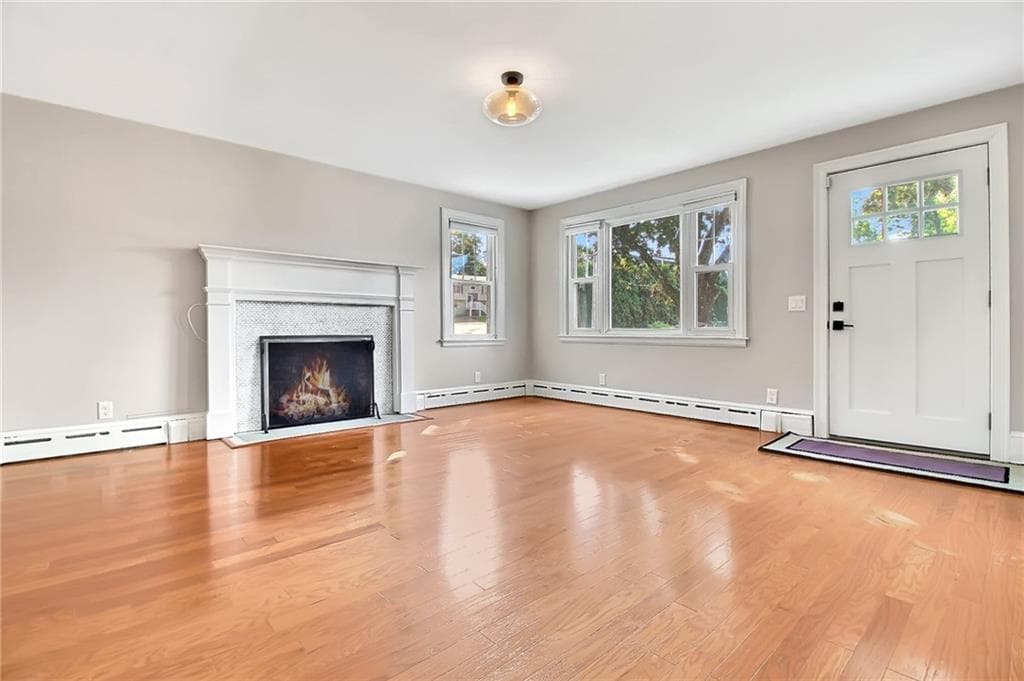 Single Family Residence at 60 Narragansett Avenue, Westerly, photo 10 of 46