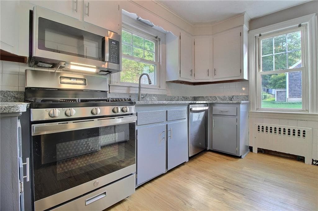 Single Family Residence at 60 Narragansett Avenue, Westerly, photo 18 of 46