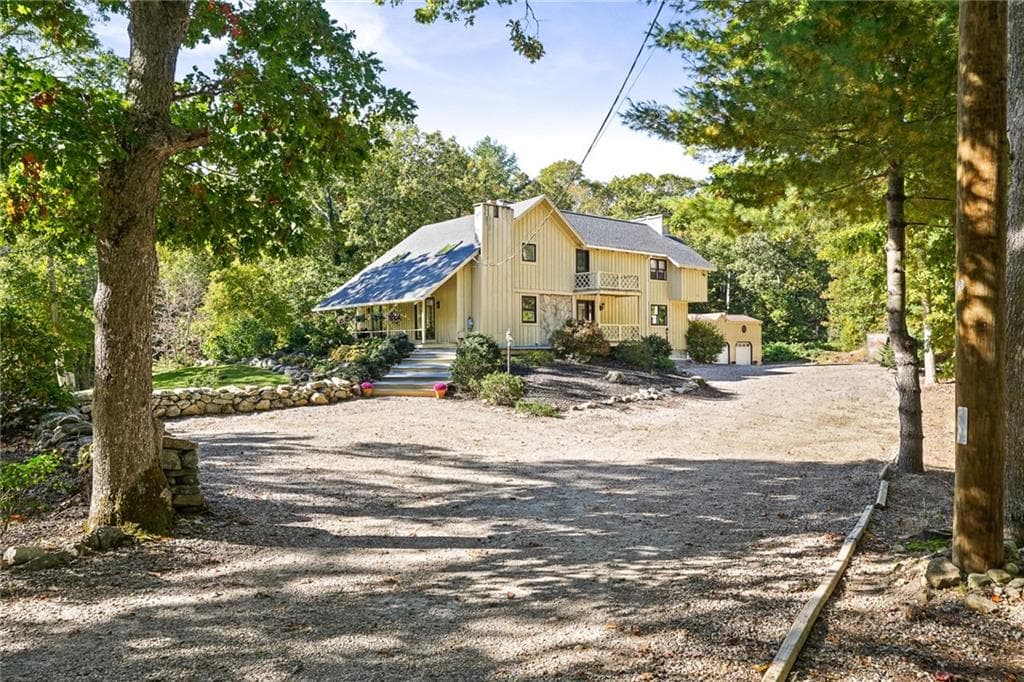 Single Family Residence at 334 Ministerial Road, South Kingstown, photo 42 of 50