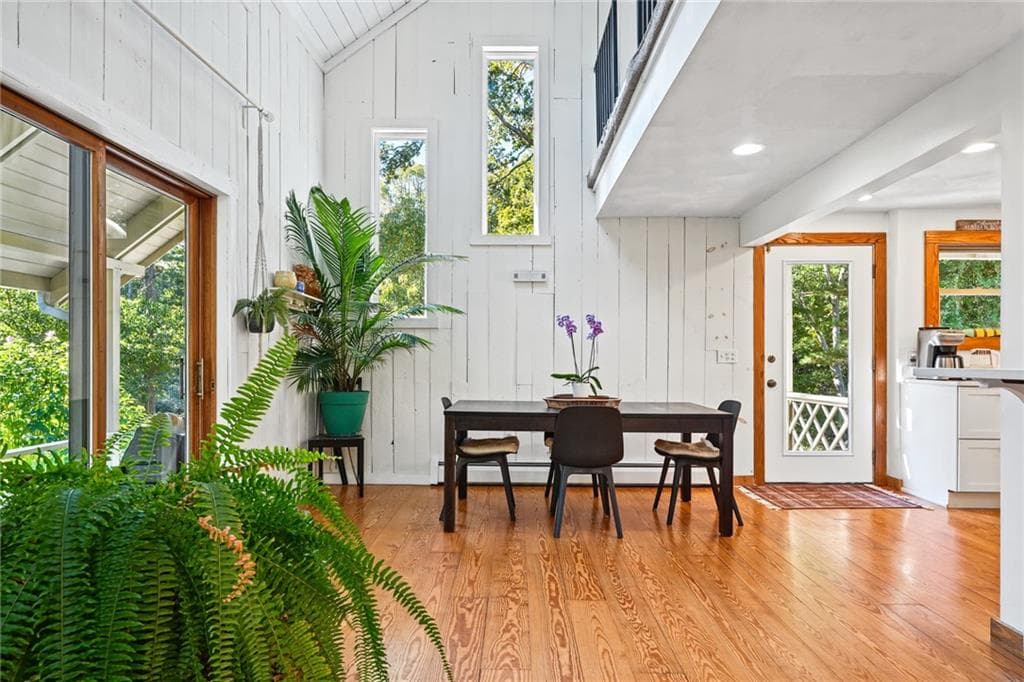 Single Family Residence at 334 Ministerial Road, South Kingstown, photo 9 of 50