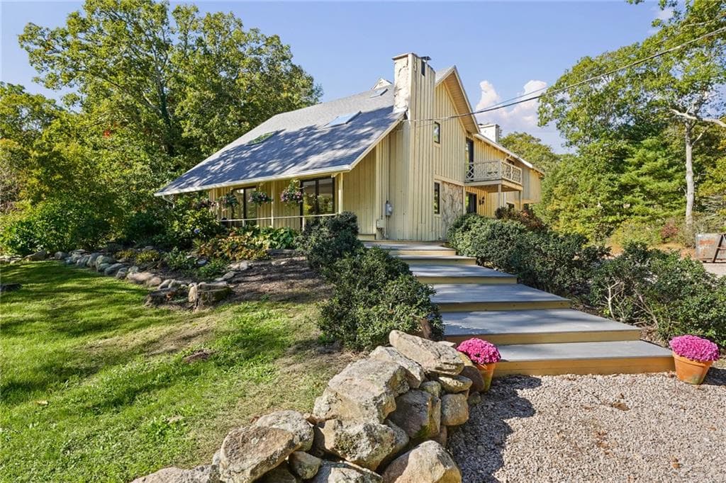 Single Family Residence at 334 Ministerial Road, South Kingstown, photo 40 of 50